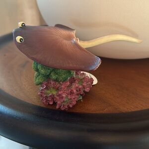 Home Grown Enesco Mushroom Stingray